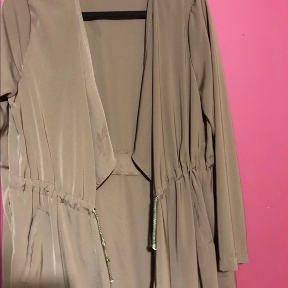 Olive green jacket - Picture 2 of 3